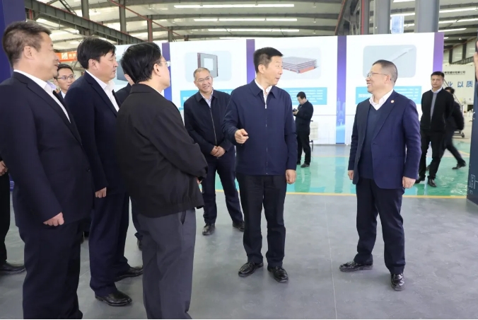 陜西省委常委、延安市委...